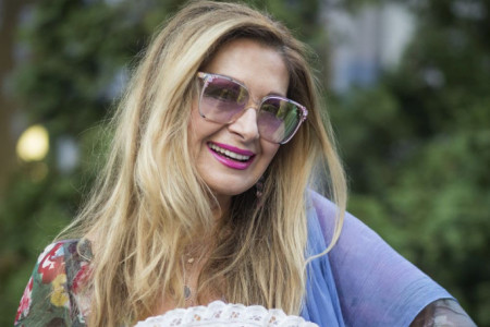 Zašto bih se stidela? Ovako izgleda stomak žene od 70 godina: Danica Maksimović ponosno u bikiniju (FOTO) Zašto bih se stidela? Ovako izgleda stomak žene od 70 godina: Danica Maksimović ponosno u bikiniju (FOTO)