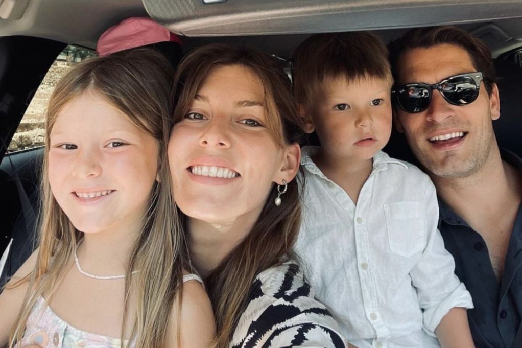 Zaplakaćete: Letovanje Tamare Dragičević i Petra Benčine nije kao kod drugih, pogledajte porodične fotografije