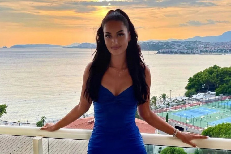 Zloupotrebljena sam! Ćerka Dragane Mirković prvi put progovorila, potresla sve! Brat je podržao (FOTO) Zloupotrebljena sam! Ćerka Dragane Mirković prvi put progovorila, potresla sve! Brat je podržao (FOTO)