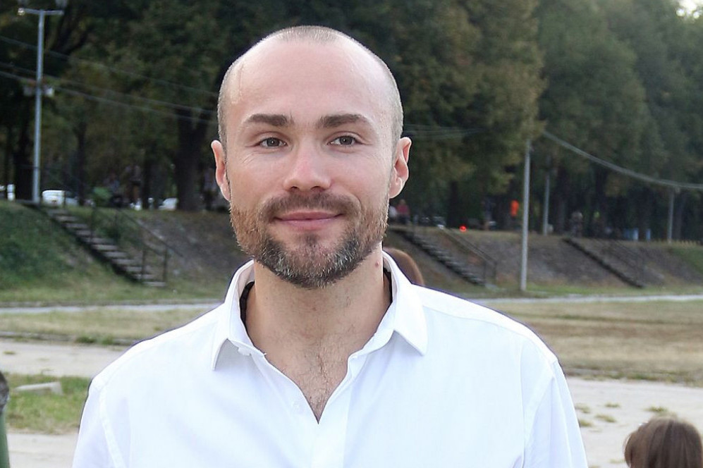 Nova devojka Ace Sofronijevića srela se sa njegovim roditeljima i ZANEMELA: Isplivala velika porodična tajna, A MAŠTALA JE O SVADBI (FOTO) Nova devojka Ace Sofronijevića srela se sa njegovim roditeljima i ZANEMELA: Isplivala velika porodična tajna, A MAŠTALA JE O SVADBI (FOTO)