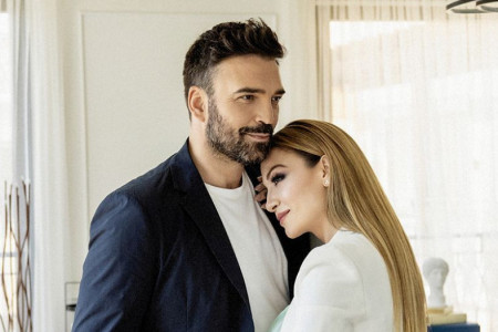 Kutak pun ljubavi i smeha: Jelena Tomašević i Ivan Bosiljčić renoviraju kuću, pogledajte prve fotografije Kutak pun ljubavi i smeha: Jelena Tomašević i Ivan Bosiljčić renoviraju kuću, pogledajte prve fotografije