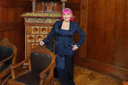 Pobedila pljusak: Zorica Brunclik u Subotici oborila rekord u poseti Pobedila pljusak: Zorica Brunclik u Subotici oborila rekord u poseti