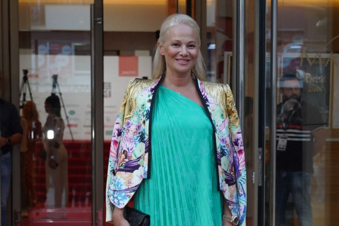 Cipele Ilde Šaulić su pravi san: Ovo morate imati u svom garderoberu (FOTO) Cipele Ilde Šaulić su pravi san: Ovo morate imati u svom garderoberu (FOTO)