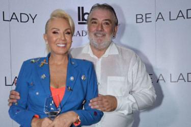 Šta sam doživela: Lepa Brena se slomila i otkrila kakvu traumu je doživela posle toliko godina braka sa Bobom, svi šalju podršku Šta sam doživela: Lepa Brena se slomila i otkrila kakvu traumu je doživela posle toliko godina braka sa Bobom, svi šalju podršku