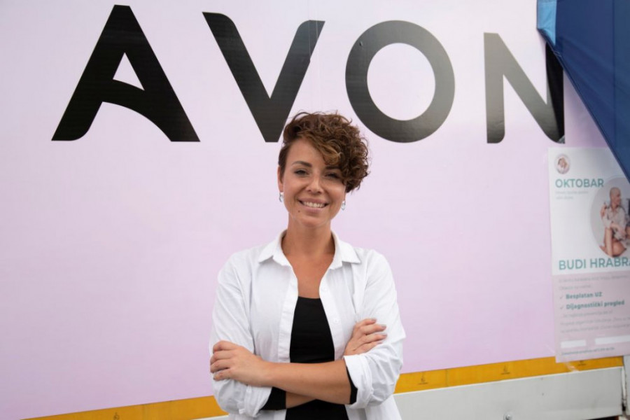 ANA DORNIK: NAJSNAŽNIJA PORUKA KOJU UDRUŽENJE I AVON ZAJEDNO ŠALJU ŽENAMA JE DA „NISU SAME“ ANA DORNIK: NAJSNAŽNIJA PORUKA KOJU UDRUŽENJE I AVON ZAJEDNO ŠALJU ŽENAMA JE DA „NISU SAME“