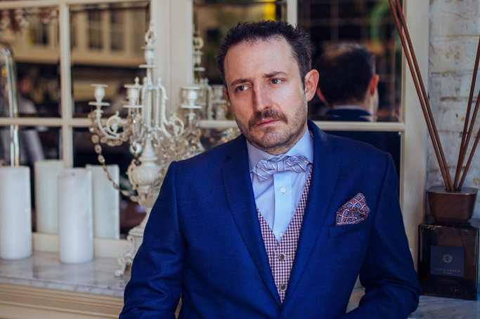 Mama, tata i brat Đuričko: Nikola objavio prvu fotografiju sa celom porodicom, šokiraćete se koliko liči na roditelje Mama, tata i brat Đuričko: Nikola objavio prvu fotografiju sa celom porodicom, šokiraćete se koliko liči na roditelje