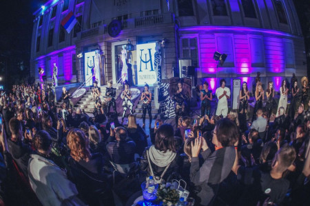 Sinergija mode, kulture i umetnosti na ceremoniji otvaranja jubilarnog 20. izdanja Serbia Fashion Week
