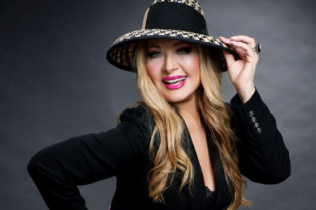 Izgled Danice Maksimović zabrinuo sve: Nema više one vatrene dame, pogledajte fotografiju sede i raščupane žene, Instagram ostao u šoku Izgled Danice Maksimović zabrinuo sve: Nema više one vatrene dame, pogledajte fotografiju sede i raščupane žene, Instagram ostao u šoku