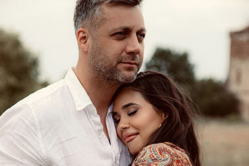 Potrebne su nam MOLITVE za našu bebu: Aleksandra Vasković saopštila tužne vesti o tek rođenoj ćerkici, svi šalju podršku (FOTO)
