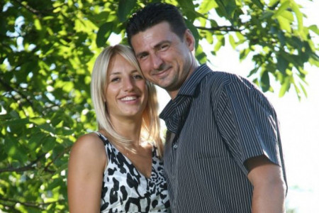 PREVARILA ME JE! Vanja Grbić u suzama zbog supruge, prvi put SVE PRIZNAO (FOTO) PREVARILA ME JE! Vanja Grbić u suzama zbog supruge, prvi put SVE PRIZNAO (FOTO)