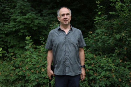 Gledate je u vestima, a niste znali da je ona supruga Buleta Goncića: Ovo je Gordana koja mu ulepšava život 37 godina (FOTO) Gledate je u vestima, a niste znali da je ona supruga Buleta Goncića: Ovo je Gordana koja mu ulepšava život 37 godina (FOTO)