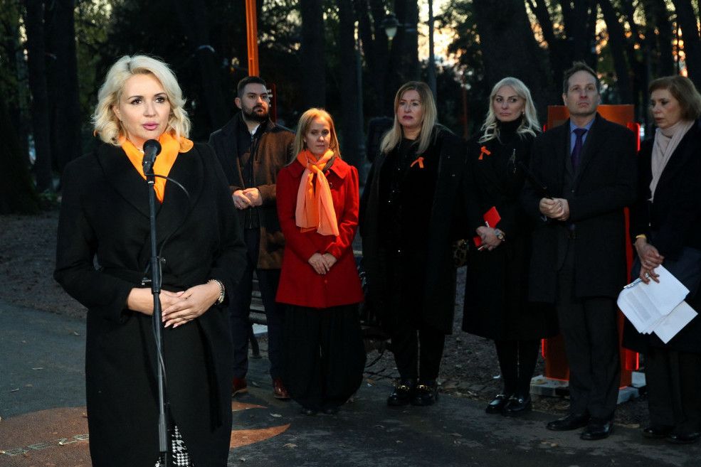 Srbija se priključila globalnoj kampanji 16 dana aktivizma protiv nasilja nad ženama Srbija se priključila globalnoj kampanji 16 dana aktivizma protiv nasilja nad ženama