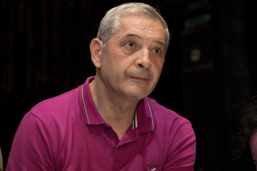 Izgleda kao da ti je ćerka: Glumac Nebojša Kundačina oženio 32 godine mlađu, njihove fotografije izazivaju buru na Instagramu (FOTO) Izgleda kao da ti je ćerka: Glumac Nebojša Kundačina oženio 32 godine mlađu, njihove fotografije izazivaju buru na Instagramu (FOTO)