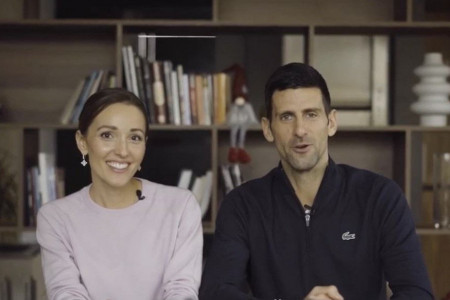 DIVNO! Vreme je da vam saopštimo ove LEPE VESTI: Novak i Jelena se javili iz dnevne sobe i obradovali CELU NACIJU DIVNO! Vreme je da vam saopštimo ove LEPE VESTI: Novak i Jelena se javili iz dnevne sobe i obradovali CELU NACIJU