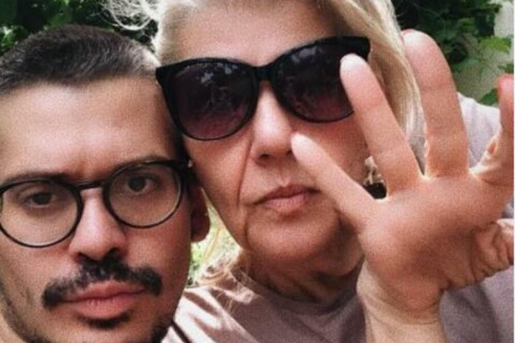 Laća i Marina se nikad nisu oporavili od njegove smrti: Ovo je Laćin stariji brat koji je skončao na sličan način (FOTO) Laća i Marina se nikad nisu oporavili od njegove smrti: Ovo je Laćin stariji brat koji je skončao na sličan način (FOTO)