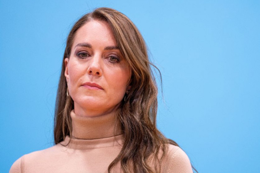 Nažalost, nije zbog dijete: Kejt Midtlon ima OVU TEŠKU BOLEST zbog koje je tako mršava, ceo svet je zabrinut za nju (FOTO) Nažalost, nije zbog dijete: Kejt Midtlon ima OVU TEŠKU BOLEST zbog koje je tako mršava, ceo svet je zabrinut za nju (FOTO)