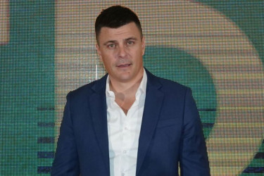 Srce Vuka Kostića ponovo OSVOJENO: Mlada pevačica koju svi znate objavila zajedničku fotografiju kao DOKAZ LJUBAVI Srce Vuka Kostića ponovo OSVOJENO: Mlada pevačica koju svi znate objavila zajedničku fotografiju kao DOKAZ LJUBAVI