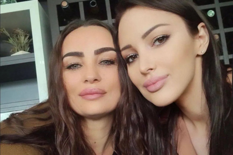 INCIDENT u porodici: Evo šta se desilo kada su se srele majka i maćeha Aleksandre Prijović, dušmani se naslađuju (FOTO) INCIDENT u porodici: Evo šta se desilo kada su se srele majka i maćeha Aleksandre Prijović, dušmani se naslađuju (FOTO)