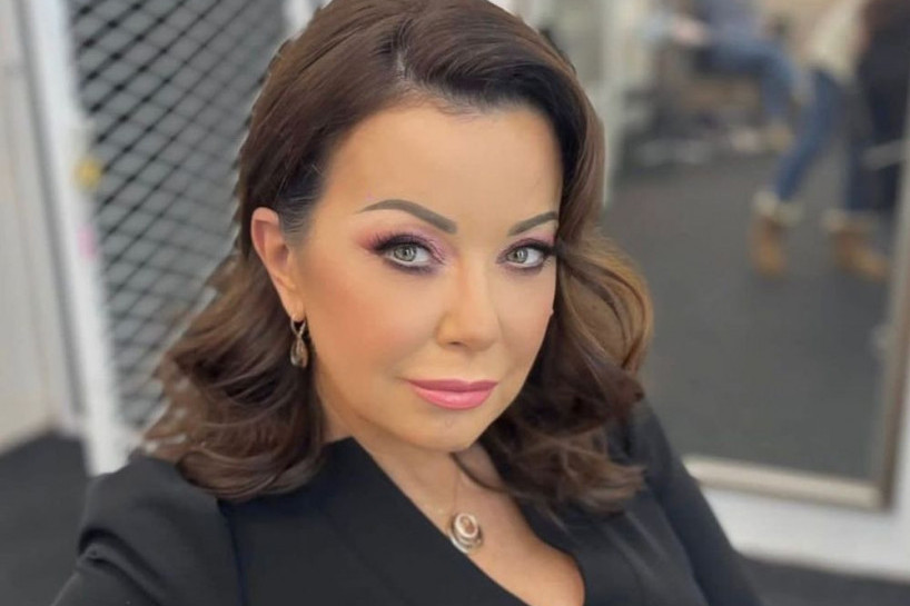 Papuče Dragane Katić samo za najsmelije dame sa stilom: Na Instagramu joj se smeju, da li biste vi smeli ovo da obujete? (FOTO) Papuče Dragane Katić samo za najsmelije dame sa stilom: Na Instagramu joj se smeju, da li biste vi smeli ovo da obujete? (FOTO)
