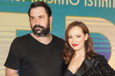 Ovde živi LJUBAV! Dom Gorana Bogdana i Jovane Stojiljković romantično je gnezdo za dvoje: Evo šta ga čini posebnim (FOTO) Ovde živi LJUBAV! Dom Gorana Bogdana i Jovane Stojiljković romantično je gnezdo za dvoje: Evo šta ga čini posebnim (FOTO)