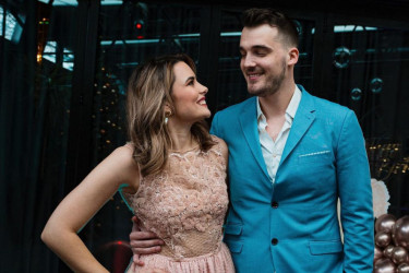 Oazu ljubavi zamenio divljinom: Zavirite u porodični dom iz koga je Aleksa Perović posle razvoda otišao direktno u Survajver (FOTO) Oazu ljubavi zamenio divljinom: Zavirite u porodični dom iz koga je Aleksa Perović posle razvoda otišao direktno u Survajver (FOTO)