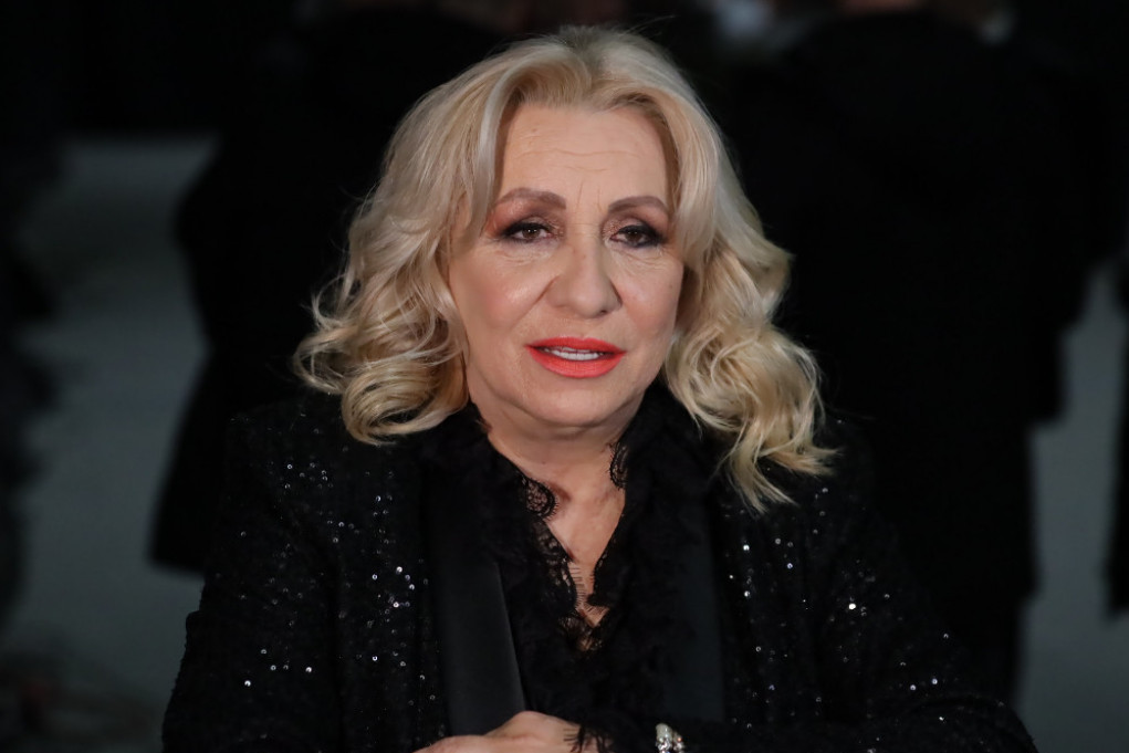 Onom koji me je zvao Veco: Ovako su se voleli Vesna Zmijanac i moćnik kome je bila poslednja velika ljubav Onom koji me je zvao Veco: Ovako su se voleli Vesna Zmijanac i moćnik kome je bila poslednja velika ljubav