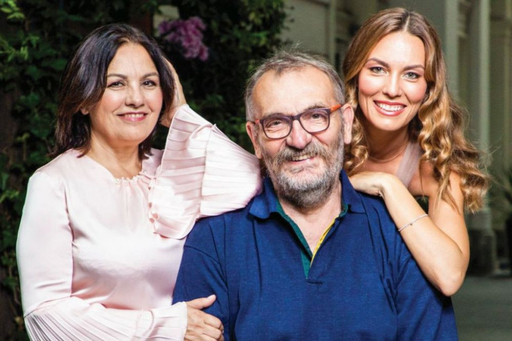 Da li ste znali da Kalina Kovačević ima sestru! Ljiljana Blagojević i Siniša o njoj nikada nisu pričali, razlog je neverovatan (FOTO) Da li ste znali da Kalina Kovačević ima sestru! Ljiljana Blagojević i Siniša o njoj nikada nisu pričali, razlog je neverovatan (FOTO)