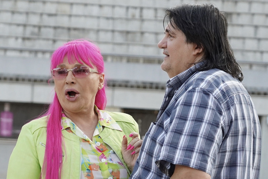 Kemišova ljubavnica konačno u javnosti! Pevačica koju svi znate progovorila: Ovo je moja strana priče (FOTO) Kemišova ljubavnica konačno u javnosti! Pevačica koju svi znate progovorila: Ovo je moja strana priče (FOTO)