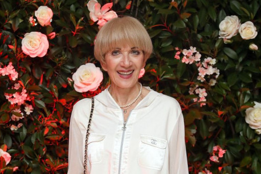 Svi je znaju kao balerinu a evo šta je po obrazovanju Lokica Stefanović: Na studijama je pronašla čoveka svog života (FOTO) Svi je znaju kao balerinu a evo šta je po obrazovanju Lokica Stefanović: Na studijama je pronašla čoveka svog života (FOTO)