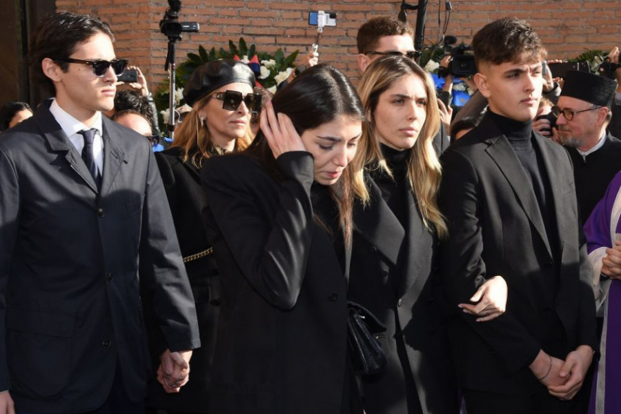 Koliko bola mogu da podnesu Sinišina deca? LOŠE VESTI stižu iz Italije, otišla je najveća podrška Koliko bola mogu da podnesu Sinišina deca? LOŠE VESTI stižu iz Italije, otišla je najveća podrška