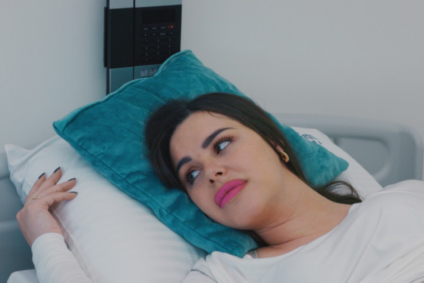 Suze i drama: Bogdana Ražnatović pustila kamere na svoj porođaj, ovi prizori će vas potresti (FOTO) Suze i drama: Bogdana Ražnatović pustila kamere na svoj porođaj, ovi prizori će vas potresti (FOTO)