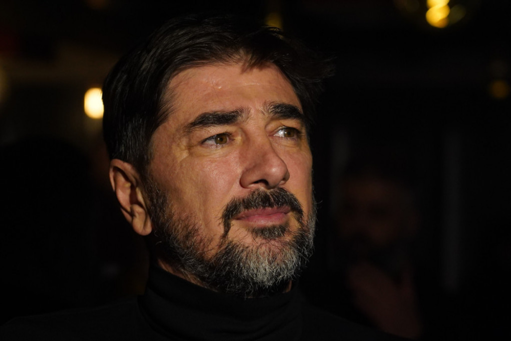 Drugarice je razotkrile: Prva žena Vojina Ćetkovića stigla u Srbiju zbog posebnog razloga Drugarice je razotkrile: Prva žena Vojina Ćetkovića stigla u Srbiju zbog posebnog razloga