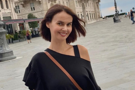 Praktična žena IZMENILA LIČNI OPIS: Nataša Pavlović uradila ZAHVAT NA LICU, pogledajte kako sada izgleda (FOTO) Praktična žena IZMENILA LIČNI OPIS: Nataša Pavlović uradila ZAHVAT NA LICU, pogledajte kako sada izgleda (FOTO)