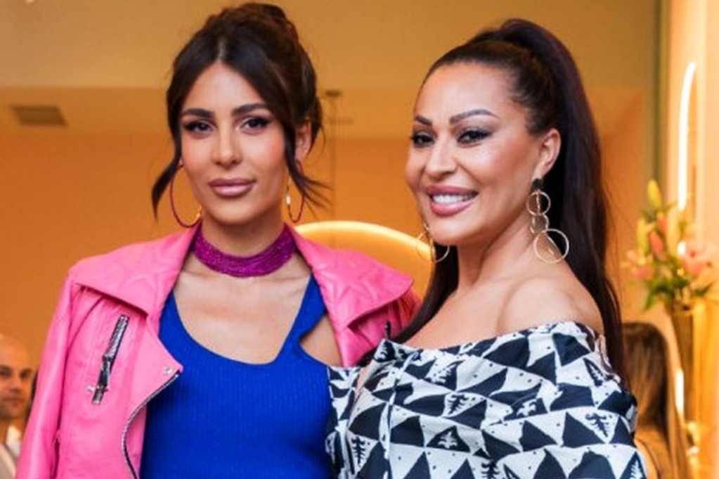 Dok su slavili Krstanov rođendan, stigla je beba: Oglasila se presrećna Anastasija Dok su slavili Krstanov rođendan, stigla je beba: Oglasila se presrećna Anastasija