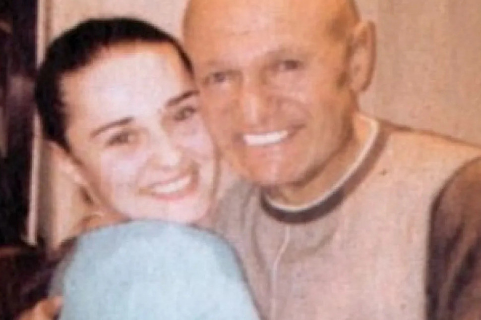 Napravila je Šabanu haos od života, sada se udala za NJEGA: Pogledajte kako Cuca sada izgleda i fotografije sa venčanja koje će vas ŠOKIRATI Napravila je Šabanu haos od života, sada se udala za NJEGA: Pogledajte kako Cuca sada izgleda i fotografije sa venčanja koje će vas ŠOKIRATI