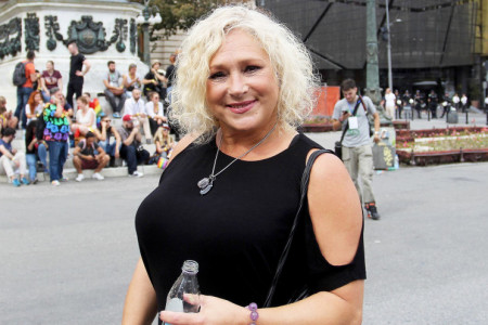 OSUŠILA SE Marina Perazić: Ceo život je vodila borbu sa kilogramima, a sad je na 65. rođendan pokazala novu liniju! SVI U ŠOKU (FOTO)