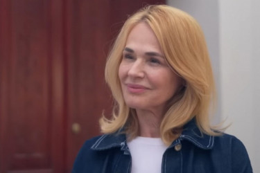 PONOVO SREĆNA! Olivera Balašević oduševila sve i otkrila ko je zaslužan što tuga više ne stanuje na njenom licu (FOTO) PONOVO SREĆNA! Olivera Balašević oduševila sve i otkrila ko je zaslužan što tuga više ne stanuje na njenom licu (FOTO)