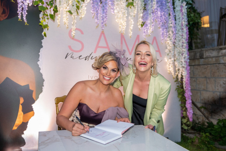 Promocija knjige Ivane Blečić „Sama među ljudima“ Promocija knjige Ivane Blečić „Sama među ljudima“