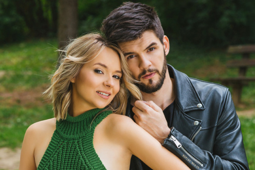 Tasta Stevana Pialea zna baš svako u Srbiji, a evo kako izgleda tašta omiljenog glumca i kakav odnos ima sa zetom FOTO Tasta Stevana Pialea zna baš svako u Srbiji, a evo kako izgleda tašta omiljenog glumca i kakav odnos ima sa zetom FOTO