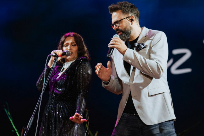 Grandiozno zatvaranje BANJA LUKA FESTA: Nina Badrić i Petar Grašo doneli duh Mediterana i publici priredili veče za pamćenje Grandiozno zatvaranje BANJA LUKA FESTA: Nina Badrić i Petar Grašo doneli duh Mediterana i publici priredili veče za pamćenje