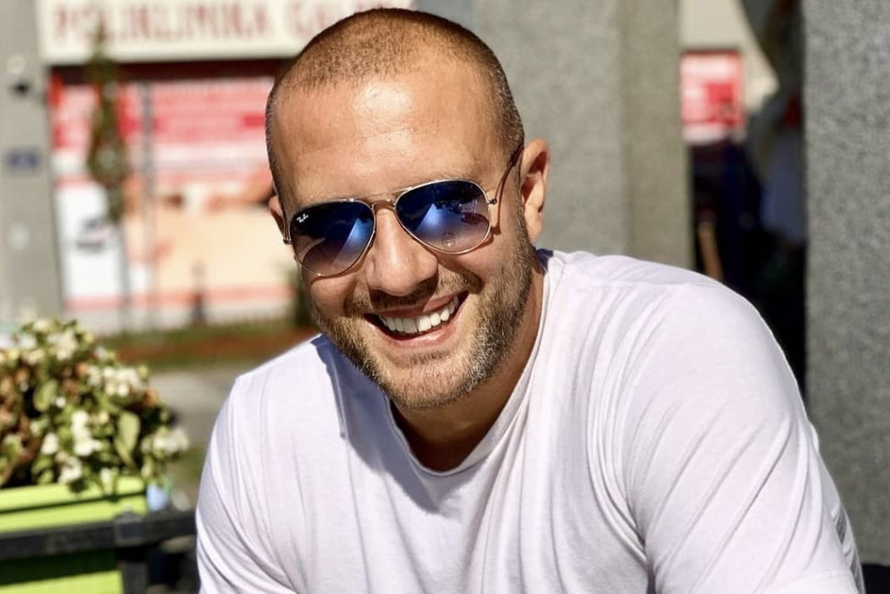 Sin Dada Polumente i Ana Marije Kikoš je najlepši momak kog ste skoro videli: Pogledajte u kakvog frajera je Dorijan izrastao (FOTO) Sin Dada Polumente i Ana Marije Kikoš je najlepši momak kog ste skoro videli: Pogledajte u kakvog frajera je Dorijan izrastao (FOTO)