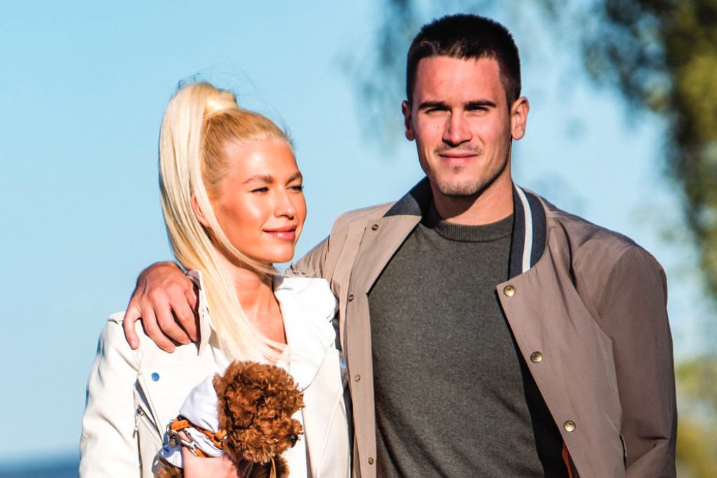 Žustra svađa isplivala na videlo: Evo zbog čega su se sukobili Saška i Đorđe Đoković Žustra svađa isplivala na videlo: Evo zbog čega su se sukobili Saška i Đorđe Đoković