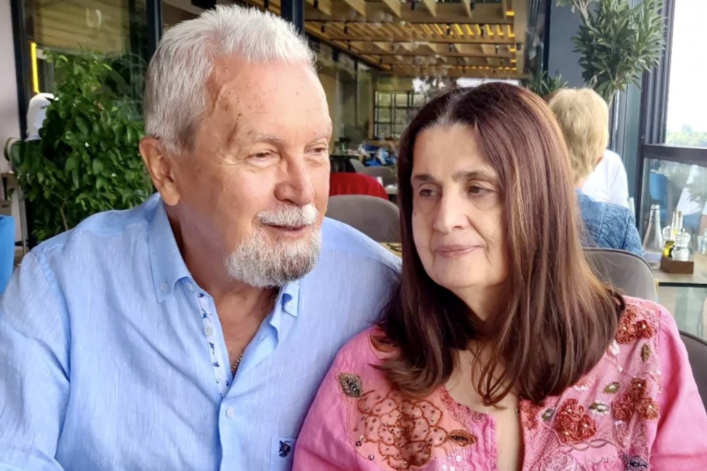 Daleko od luksuza! Nećete verovati kad vidite gde živi Ljiljana Habjanović Đurović sa mužem i sinom! Stan je u centru grada, ali... (FOTO) Daleko od luksuza! Nećete verovati kad vidite gde živi Ljiljana Habjanović Đurović sa mužem i sinom! Stan je u centru grada, ali... (FOTO)