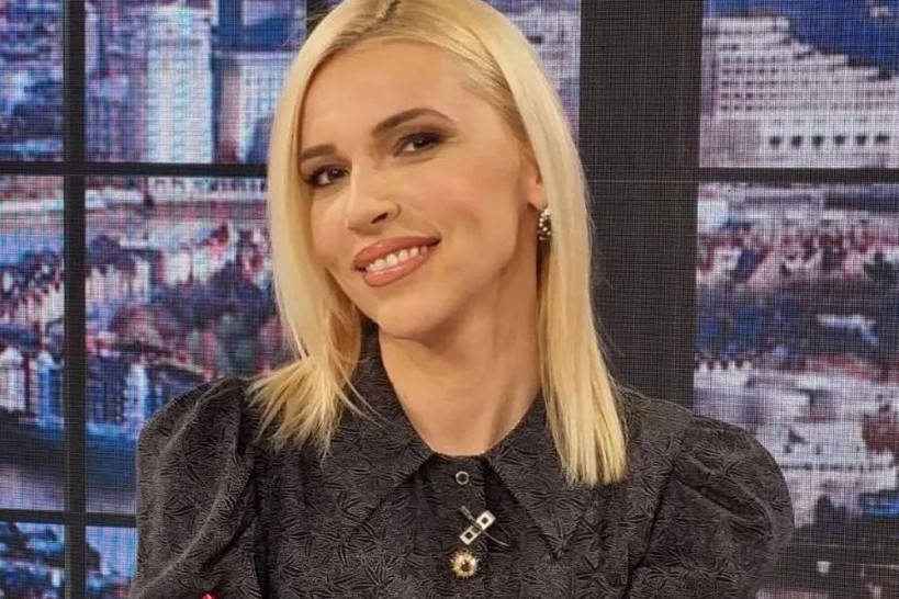 I nju ćemo gledati na televiziji! Ćerka Irine Vukotić i Save Radovića već je izabrala profesiju i biće velika zvezda! (FOTO) I nju ćemo gledati na televiziji! Ćerka Irine Vukotić i Save Radovića već je izabrala profesiju i biće velika zvezda! (FOTO)