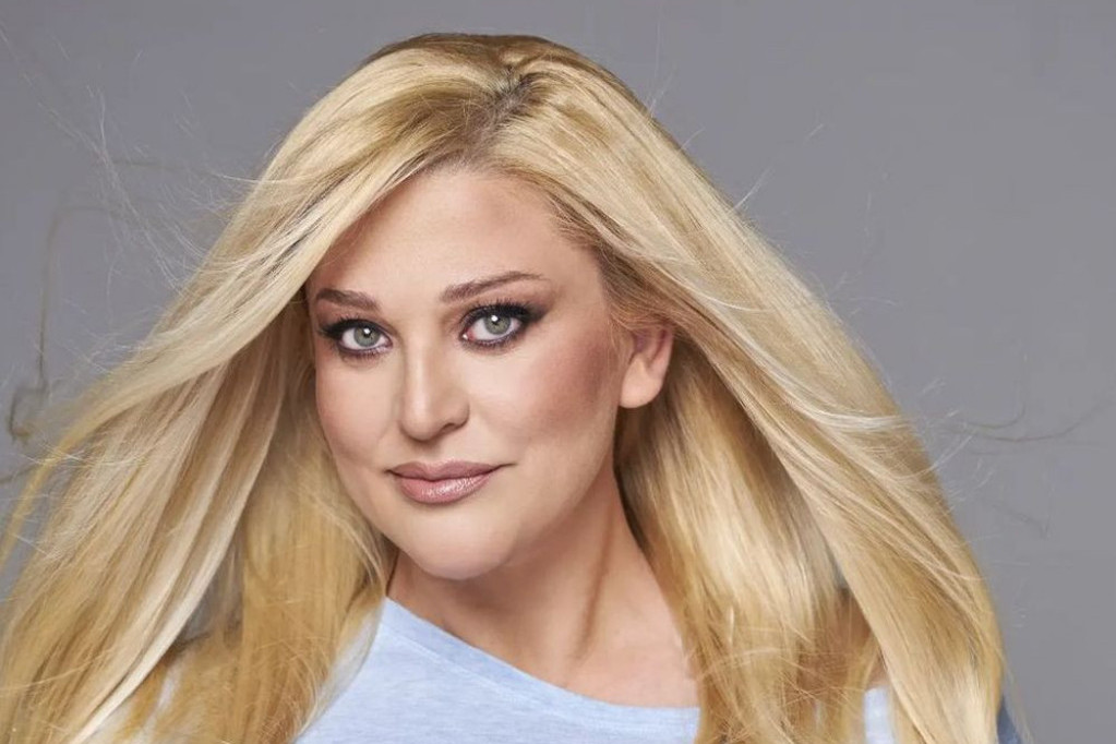 Nataša Aksentijević besna osula paljbu po kolegama! Dosta ste me omalovažavali i ignorisali, od sada….(FOTO) Nataša Aksentijević besna osula paljbu po kolegama! Dosta ste me omalovažavali i ignorisali, od sada….(FOTO)