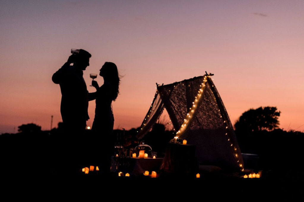 Horoskop za 27. novembar: Vage, pred vama je velika poslovna prilika! Pripadnike ovog znaka očekuje neverovatna ljubavna priča Horoskop za 27. novembar: Vage, pred vama je velika poslovna prilika! Pripadnike ovog znaka očekuje neverovatna ljubavna priča
