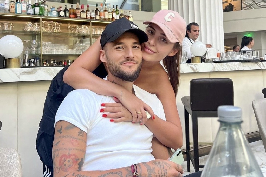 Dosta je bilo! Anastasija Ražnatović prekinula ćutanje: Svekru se obratila ovim rečima! (FOTO) Dosta je bilo! Anastasija Ražnatović prekinula ćutanje: Svekru se obratila ovim rečima! (FOTO)