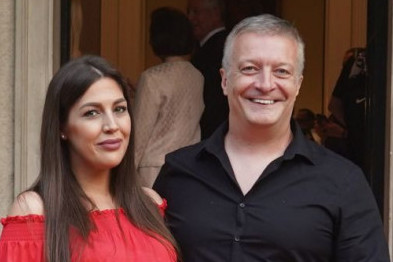 Bivša Mašana Lekića nakon promene frizure neopisivo liči na njegovu sadašnju ženu: Ko se OVOME nadao? (FOTO) Bivša Mašana Lekića nakon promene frizure neopisivo liči na njegovu sadašnju ženu: Ko se OVOME nadao? (FOTO)