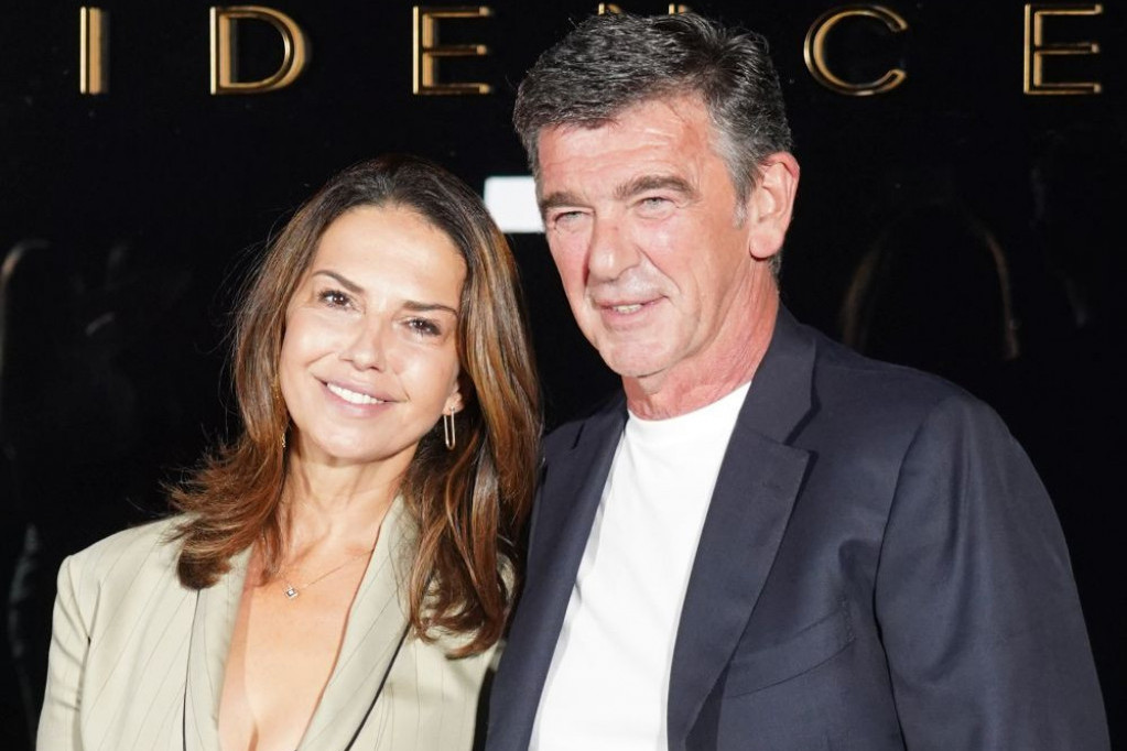 Ovako izgleda dnevni boravak milionera: Nataša Ninković konačno pokazala novu nekretninu u centru grada (FOTO) Ovako izgleda dnevni boravak milionera: Nataša Ninković konačno pokazala novu nekretninu u centru grada (FOTO)