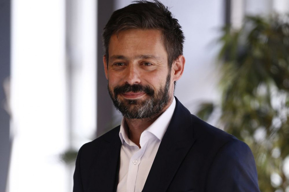 Priznanje posle toliko godina! Milan Vasić voleo ovu udatu koleginicu, emocije mu nije uzvratila Priznanje posle toliko godina! Milan Vasić voleo ovu udatu koleginicu, emocije mu nije uzvratila